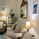 Apartamento Con Encanto Muy Centrico En Pilatos Sevilla Ideal Para Pareja